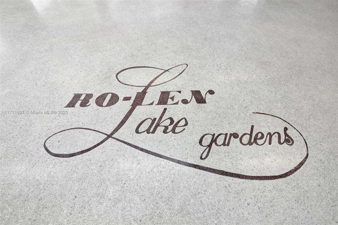 待售: $134,000 (2 贝兹, 1 浴室, 848 平方英尺)