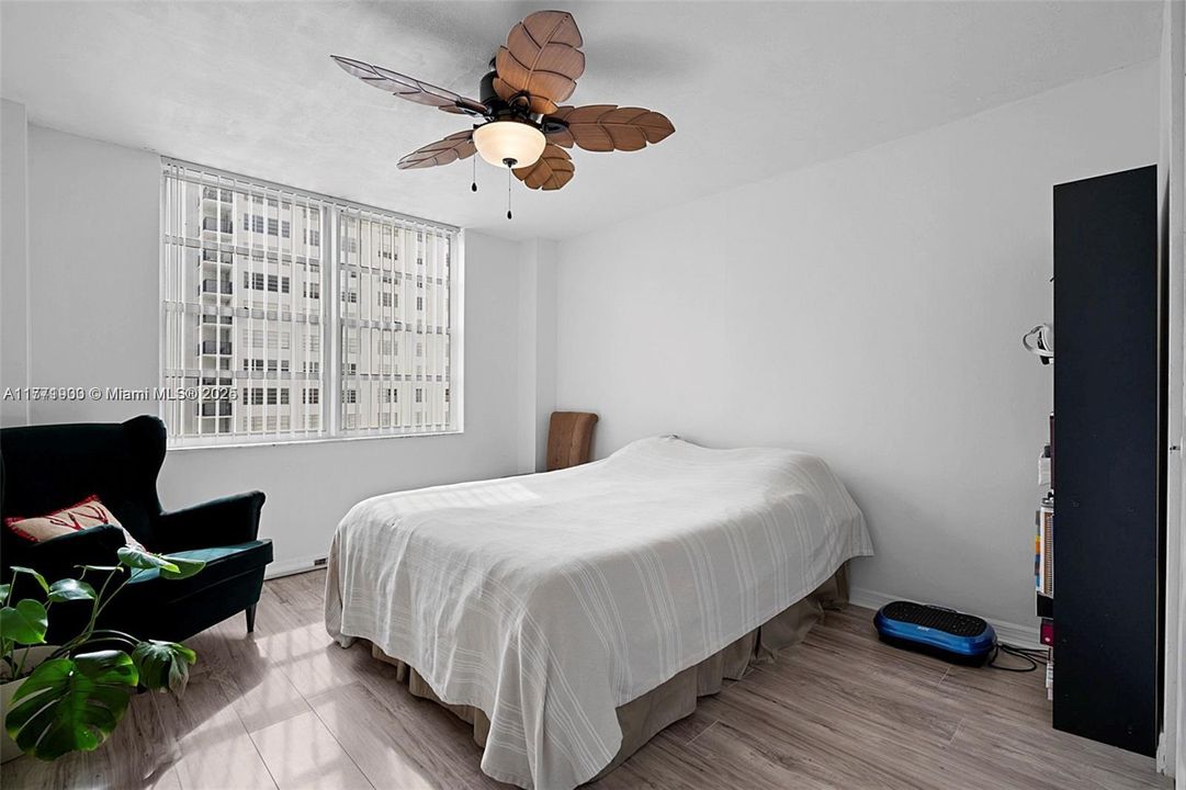 最近售出: $275,000 (2 贝兹, 2 浴室, 1143 平方英尺)