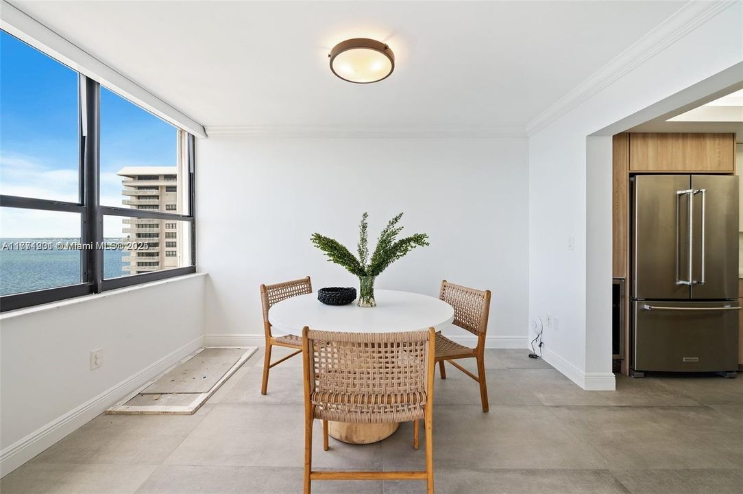 Recently Sold: $2,695,000 (3 beds, 2 baths, 2614 Square Feet)