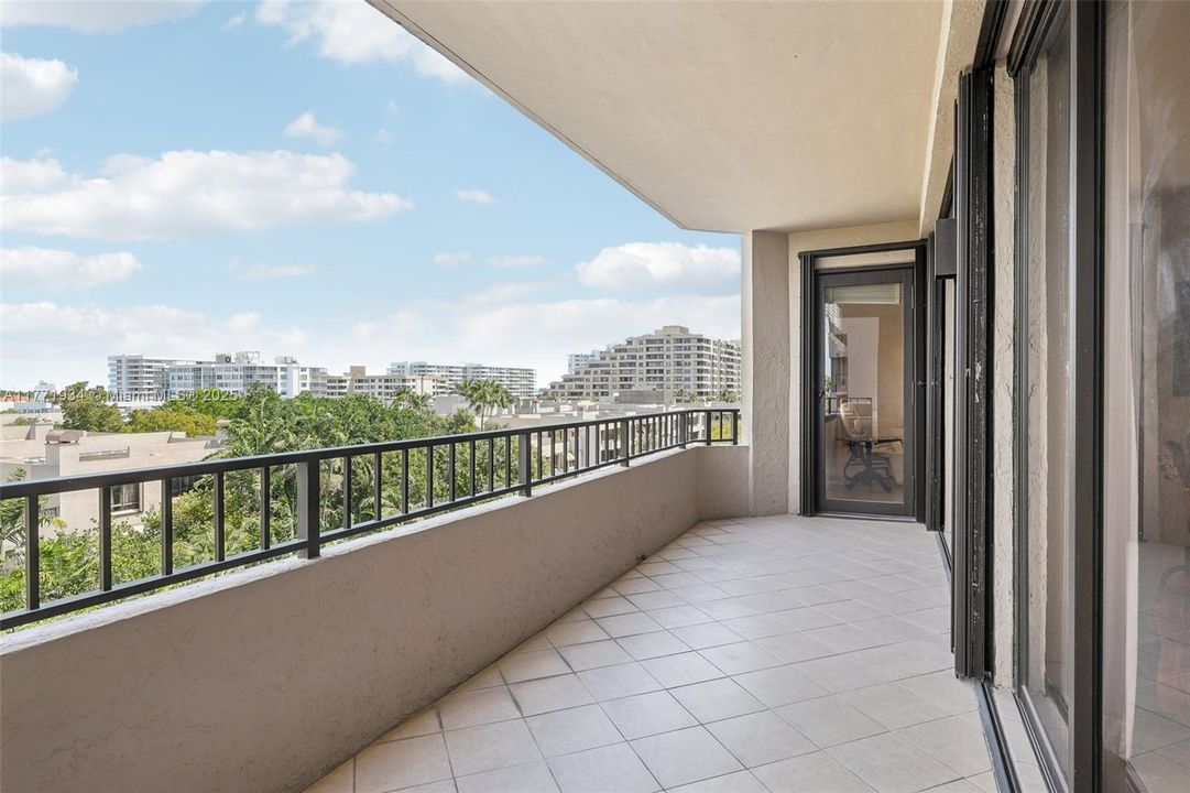 最近售出: $1,000,000 (2 贝兹, 2 浴室, 1532 平方英尺)