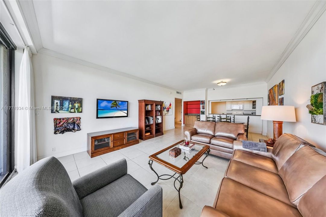 最近售出: $1,000,000 (2 贝兹, 2 浴室, 1532 平方英尺)