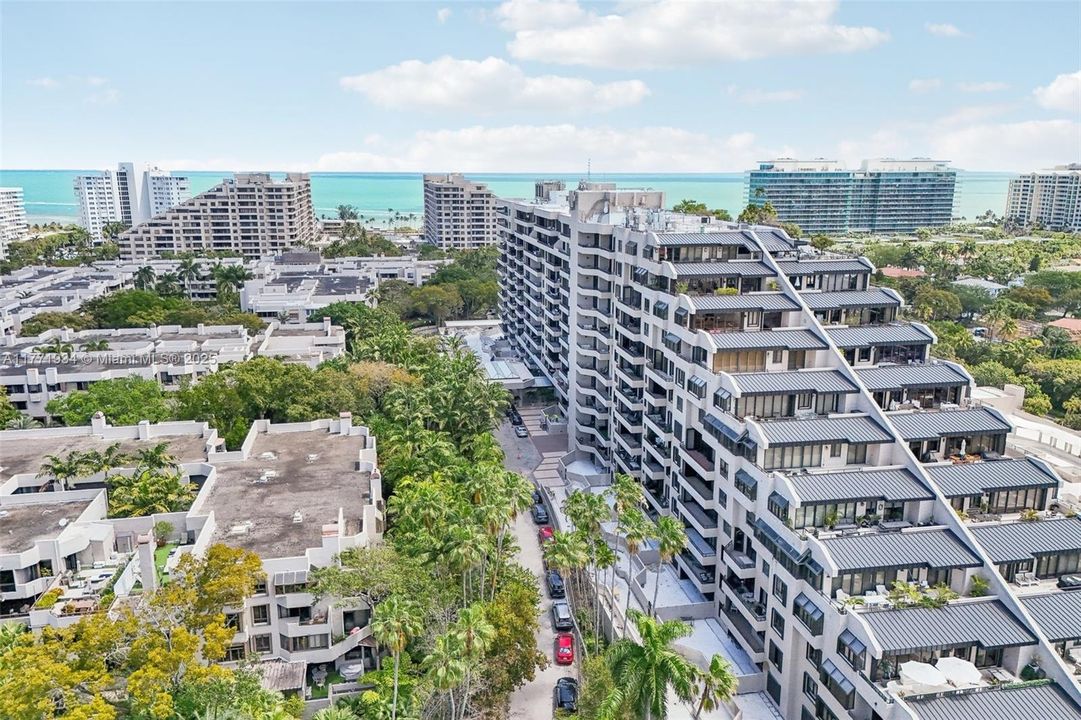 最近售出: $1,000,000 (2 贝兹, 2 浴室, 1532 平方英尺)