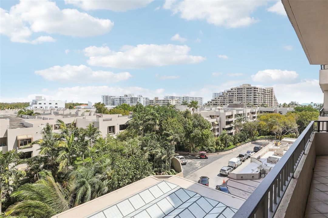 最近售出: $1,000,000 (2 贝兹, 2 浴室, 1532 平方英尺)