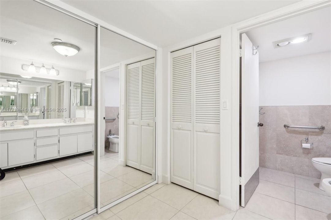 最近售出: $1,000,000 (2 贝兹, 2 浴室, 1532 平方英尺)