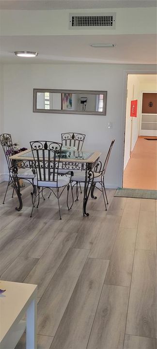 Recently Rented: $1,790 (2 beds, 2 baths, 888 Square Feet)