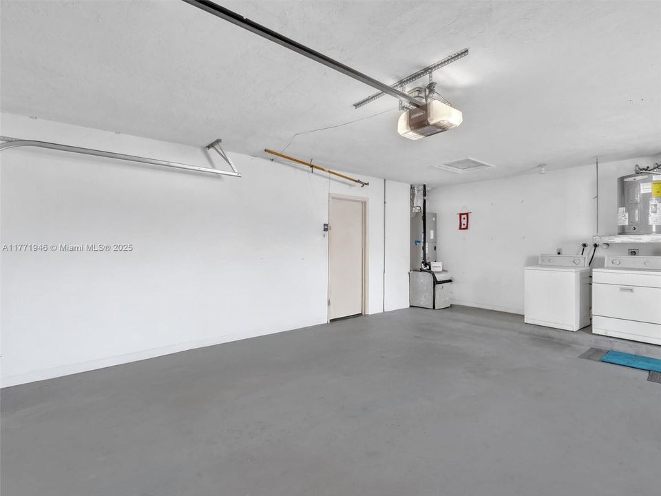 oversized 2 car garage