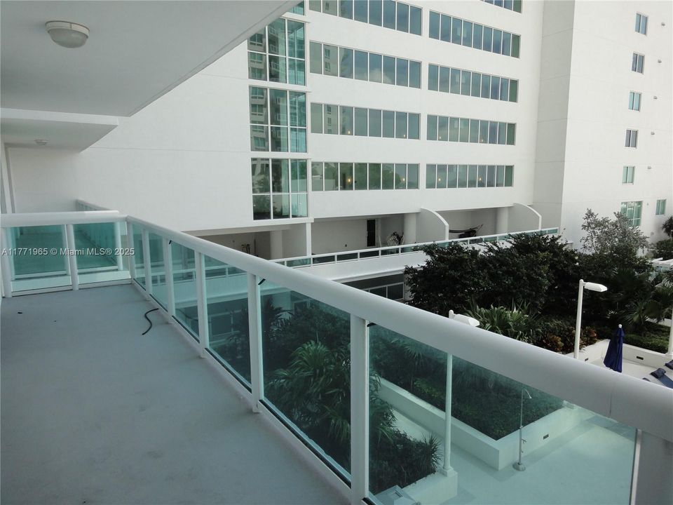 最近租的: $2,700 (1 贝兹, 1 浴室, 842 平方英尺)