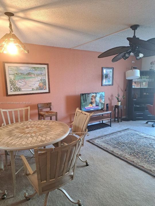 Recently Rented: $1,850 (1 beds, 1 baths, 886 Square Feet)