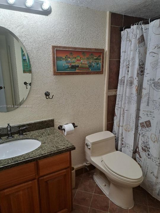 Recently Rented: $1,850 (1 beds, 1 baths, 886 Square Feet)