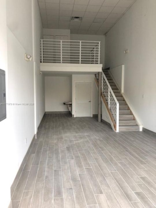 В аренду: $1,900 (0 спален, 0 ванн, 0 Квадратных фут)