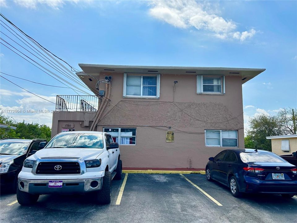 Recently Sold: $850,000 (0 beds, 0 baths, 3920 Square Feet)