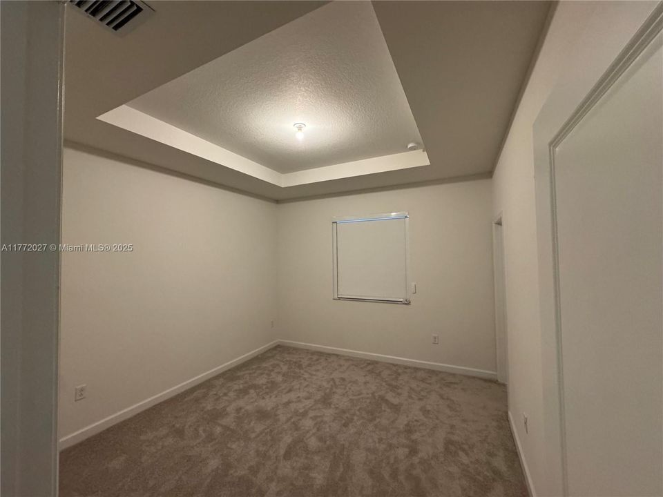 Recently Rented: $2,500 (3 beds, 2 baths, 1545 Square Feet)