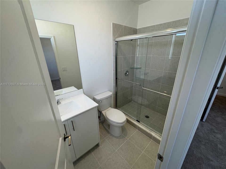 Recently Rented: $2,500 (3 beds, 2 baths, 1545 Square Feet)