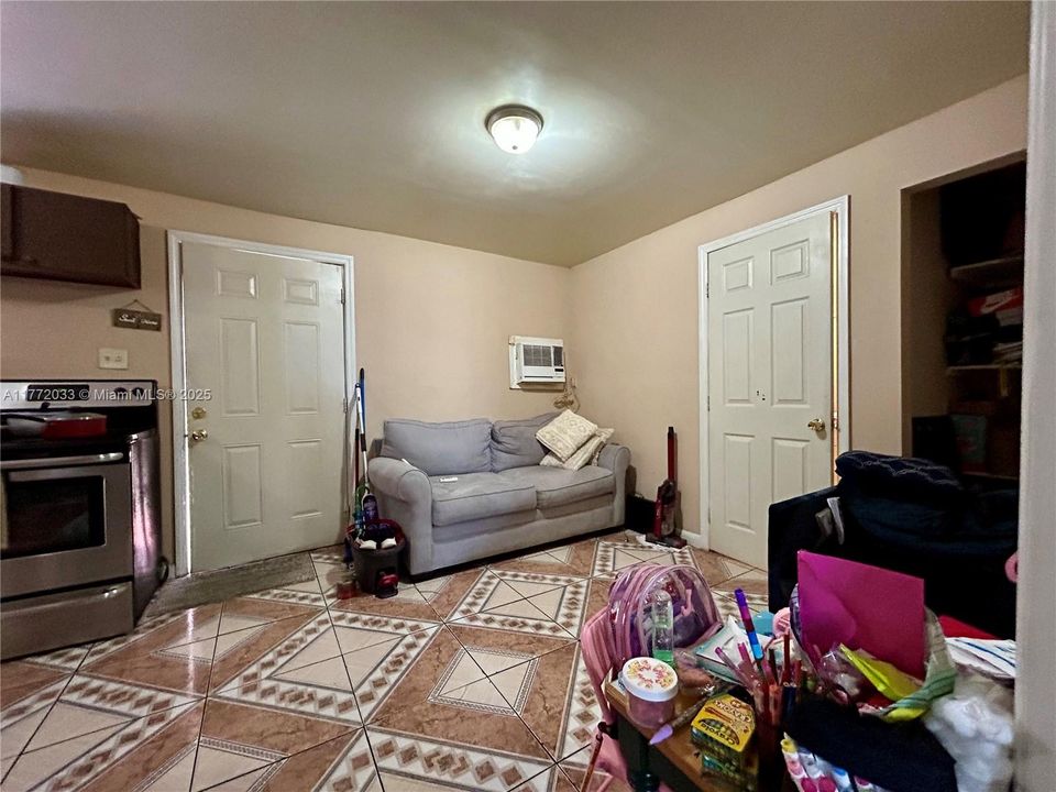 For Sale: $800,000 (0 beds, 0 baths, 2815 Square Feet)