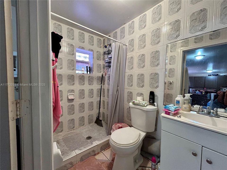 For Sale: $800,000 (0 beds, 0 baths, 2815 Square Feet)