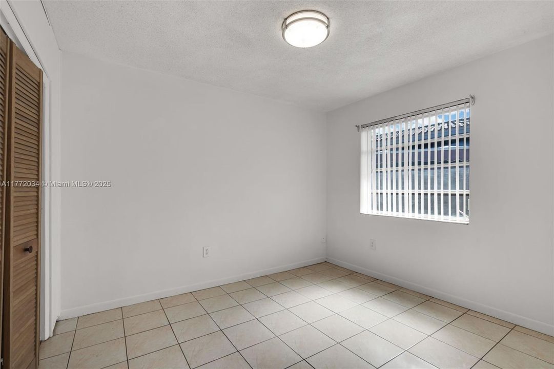 Recently Rented: $3,400 (4 beds, 2 baths, 1540 Square Feet)