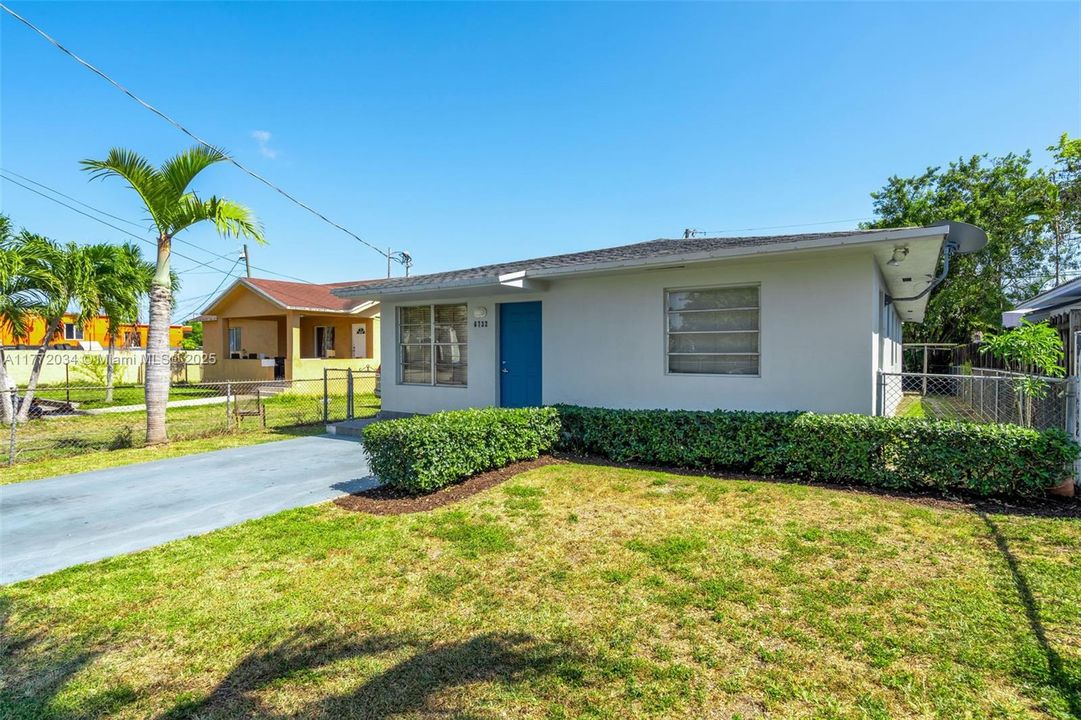 Recently Rented: $3,400 (4 beds, 2 baths, 1540 Square Feet)