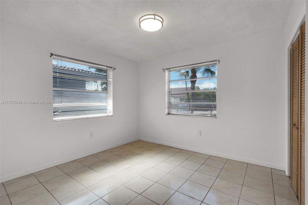 Recently Rented: $3,400 (4 beds, 2 baths, 1540 Square Feet)