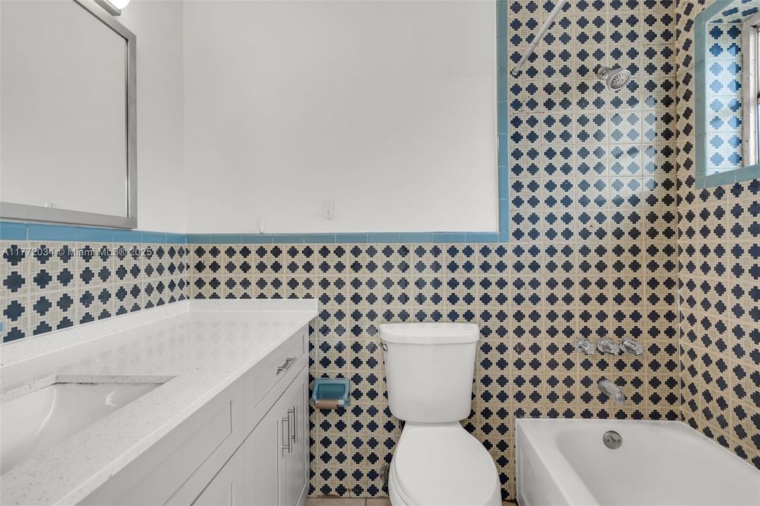 Recently Rented: $3,400 (4 beds, 2 baths, 1540 Square Feet)