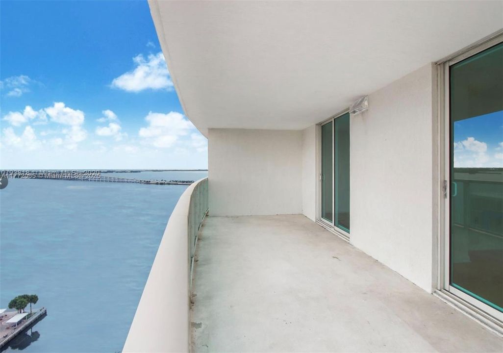 Recently Sold: $489,000 (1 beds, 1 baths, 791 Square Feet)