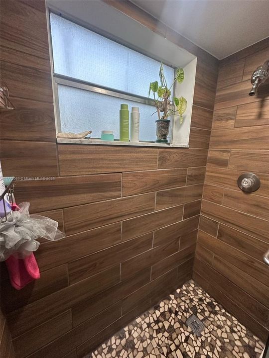 Recientemente alquilado: $2,000 (2 camas, 2 baños, 884 Pies cuadrados)