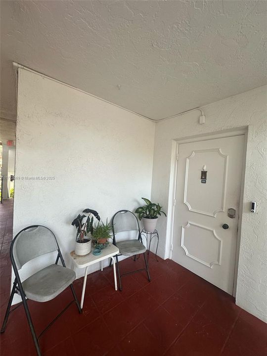 Recientemente alquilado: $2,000 (2 camas, 2 baños, 884 Pies cuadrados)