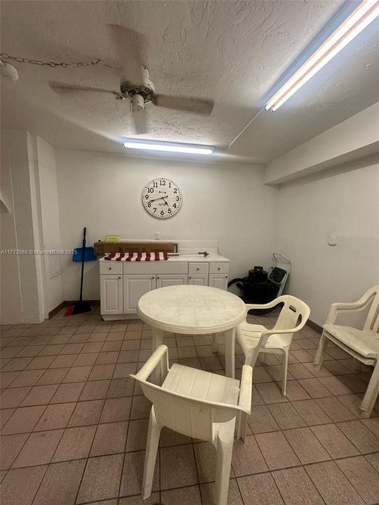 Recientemente alquilado: $2,000 (2 camas, 2 baños, 884 Pies cuadrados)