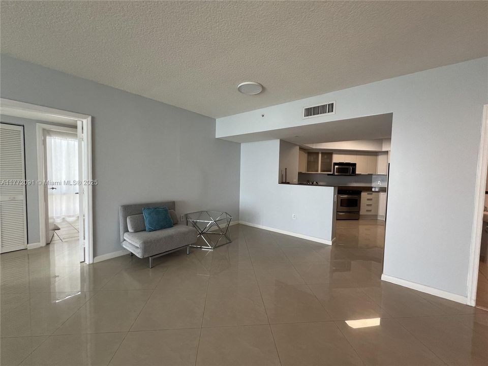 For Sale: $1,360,000 (2 beds, 2 baths, 1602 Square Feet)