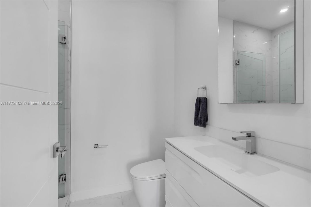 Recently Sold: $349,000 (1 beds, 1 baths, 511 Square Feet)