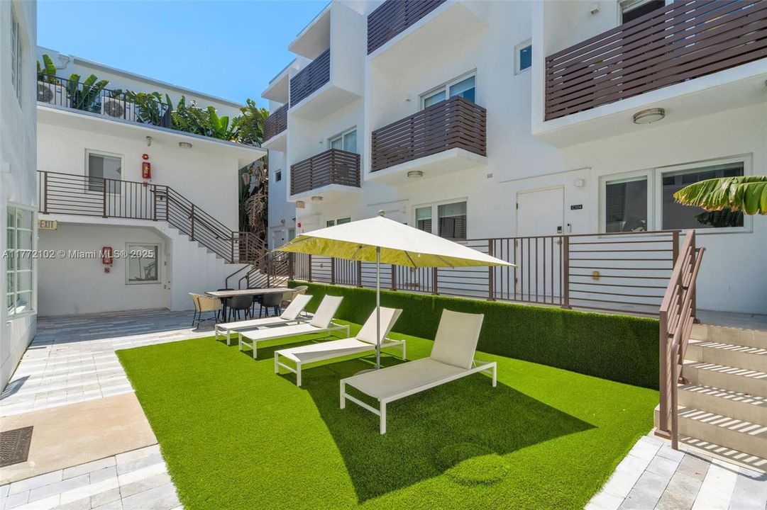 Recently Sold: $349,000 (1 beds, 1 baths, 511 Square Feet)