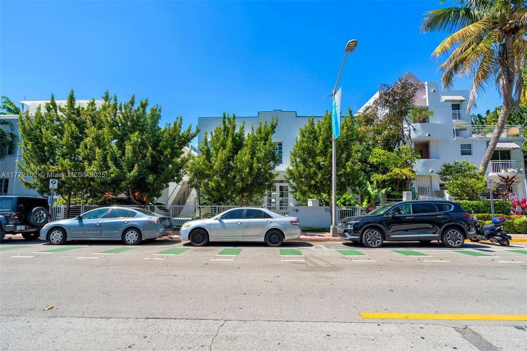 Recently Sold: $349,000 (1 beds, 1 baths, 511 Square Feet)