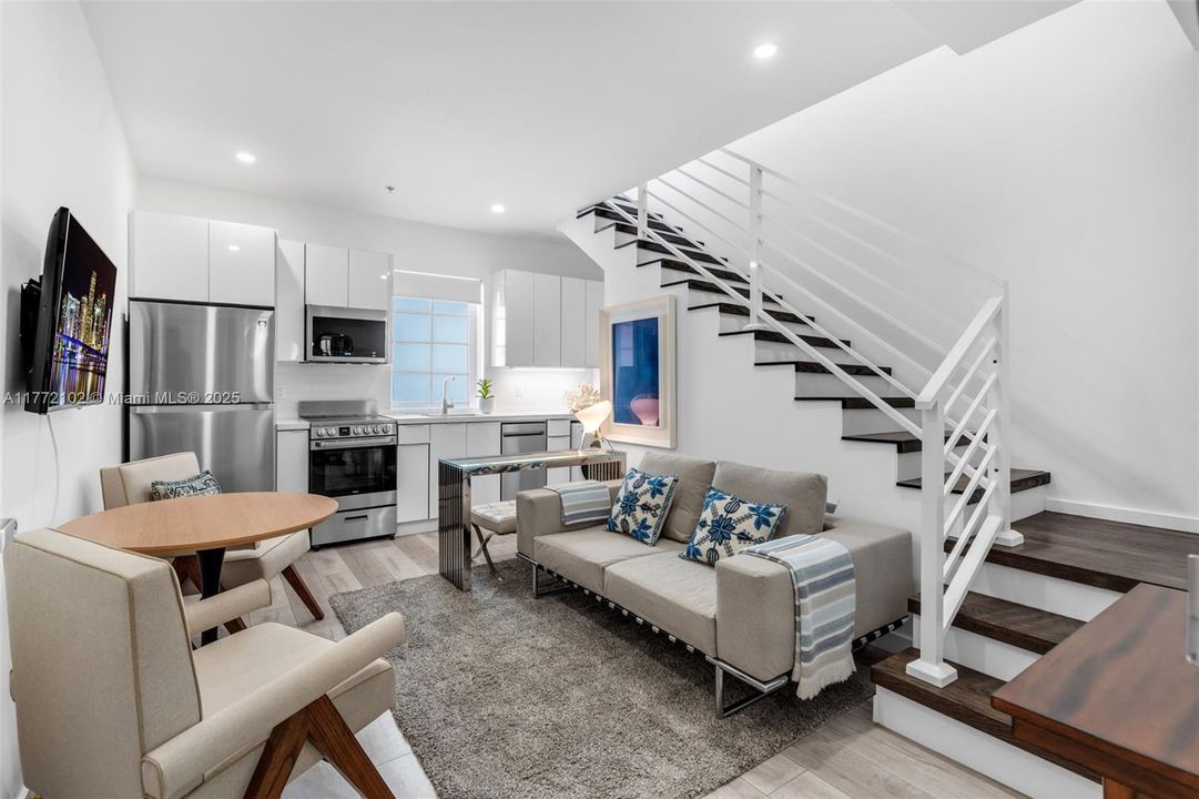 Recently Sold: $349,000 (1 beds, 1 baths, 511 Square Feet)