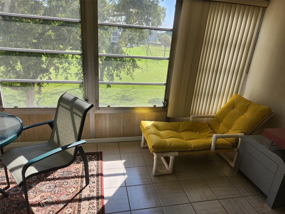 最近租的: $1,900 (2 贝兹, 1 浴室, 820 平方英尺)