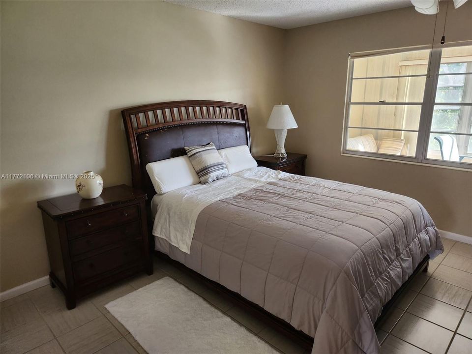 最近租的: $1,900 (2 贝兹, 1 浴室, 820 平方英尺)