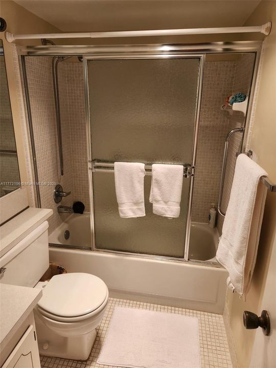 最近租的: $1,900 (2 贝兹, 1 浴室, 820 平方英尺)