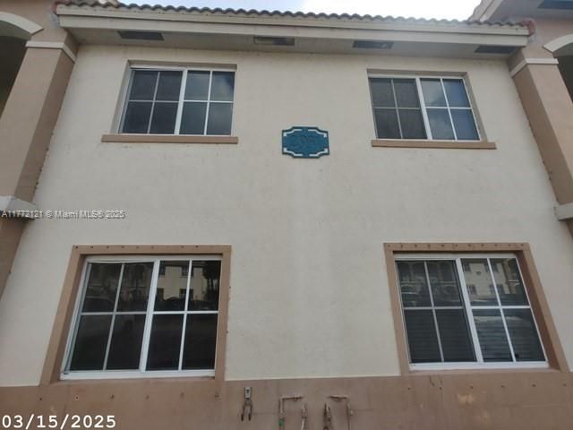 Recently Sold: $219,900 (3 beds, 2 baths, 1099 Square Feet)