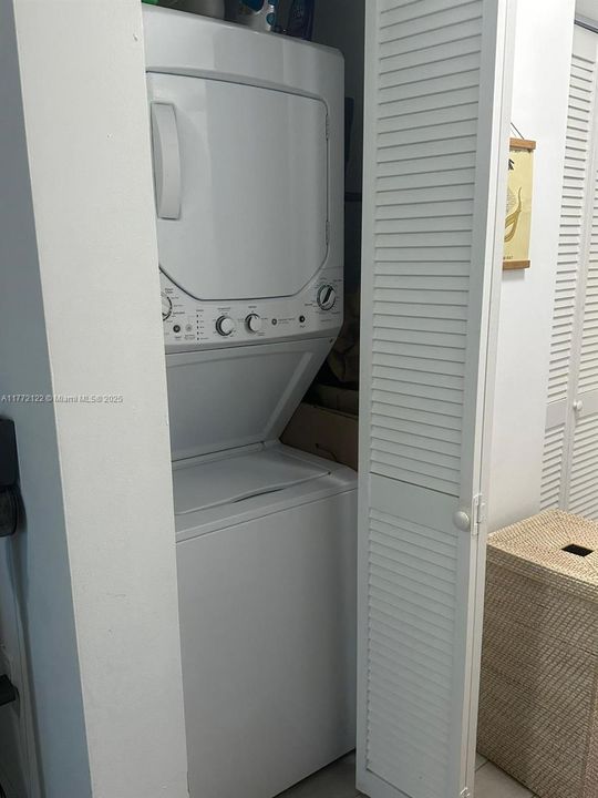 Recently Rented: $2,250 (1 beds, 1 baths, 560 Square Feet)