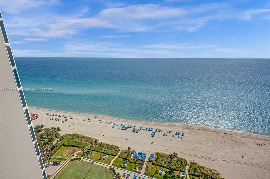 Recently Sold: $2,200,000 (3 beds, 3 baths, 1840 Square Feet)