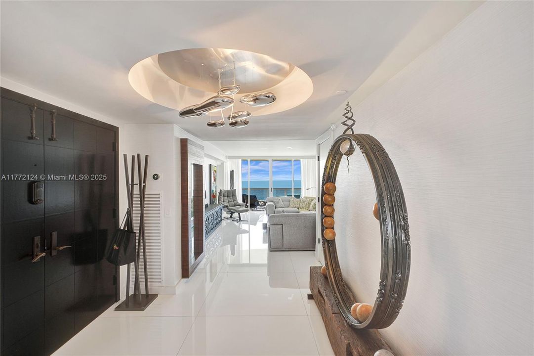 Recently Sold: $2,200,000 (3 beds, 3 baths, 1840 Square Feet)