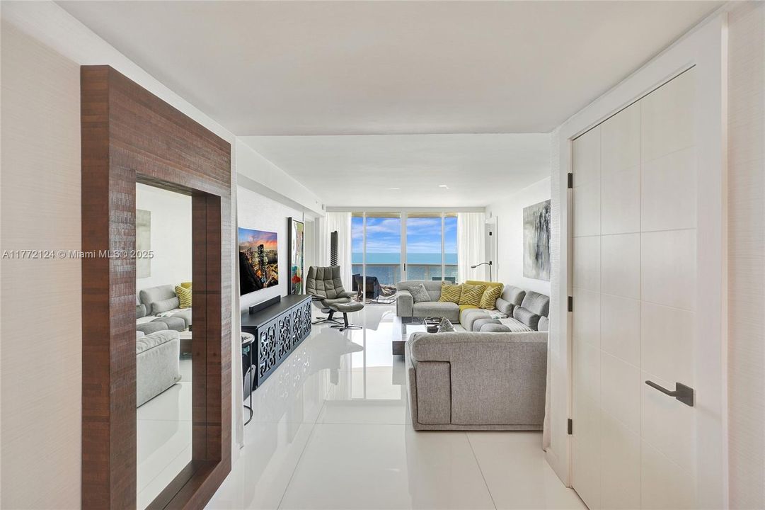 Recently Sold: $2,200,000 (3 beds, 3 baths, 1840 Square Feet)