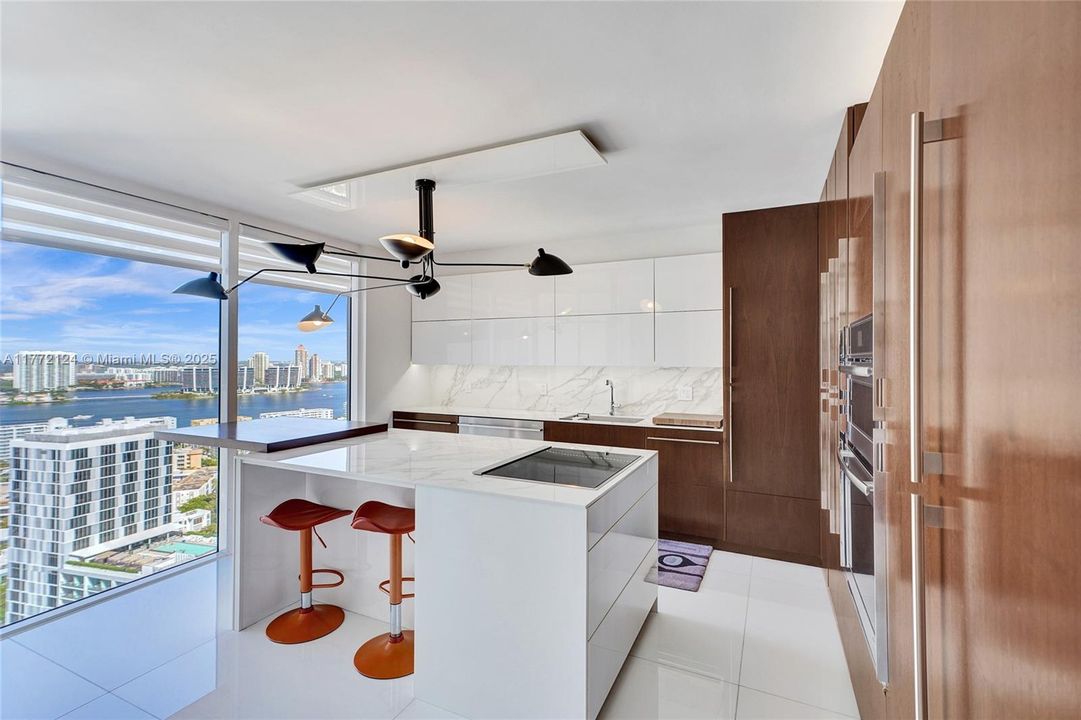 Recently Sold: $2,200,000 (3 beds, 3 baths, 1840 Square Feet)