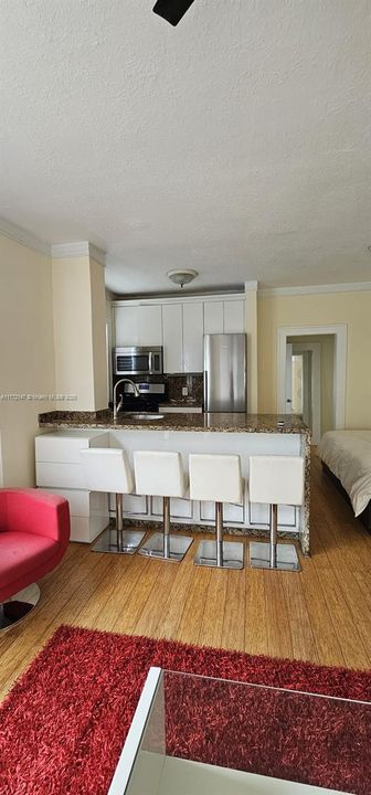 На продажу: $230,000 (0 спален, 1 ванн, 538 Квадратных фут)