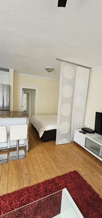 На продажу: $230,000 (0 спален, 1 ванн, 538 Квадратных фут)