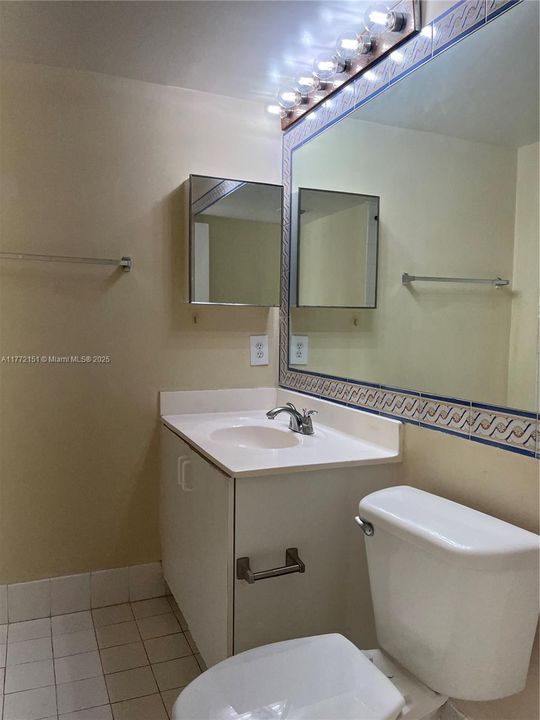 Недавно арендовано: $2,200 (2 спален, 2 ванн, 1230 Квадратных фут)