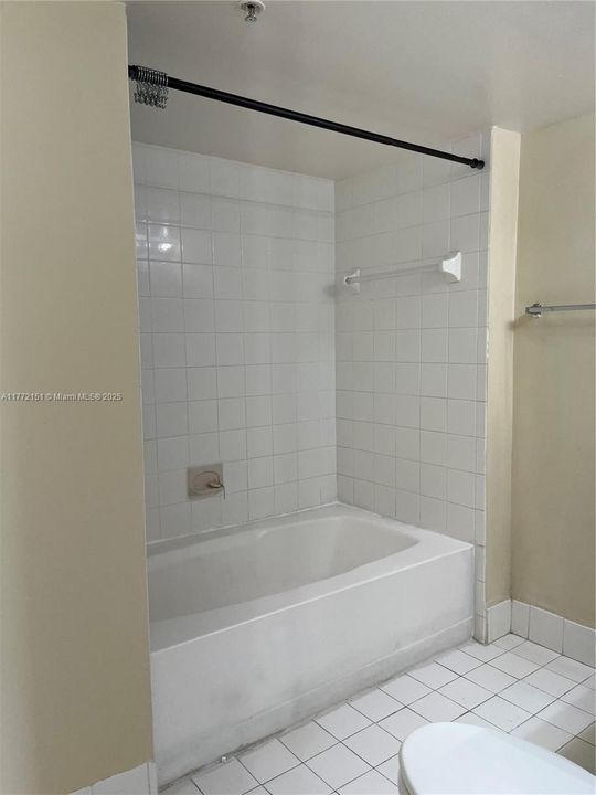 Недавно арендовано: $2,200 (2 спален, 2 ванн, 1230 Квадратных фут)