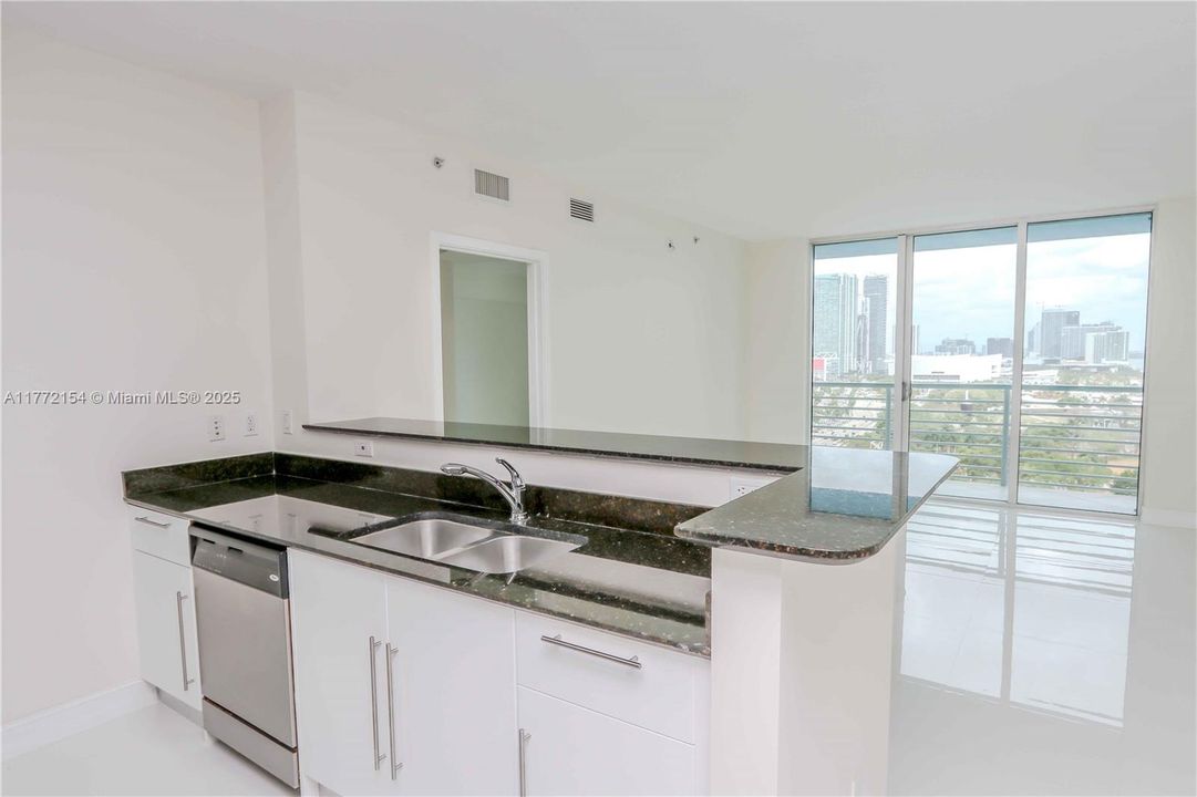 Recently Rented: $3,800 (2 beds, 2 baths, 1169 Square Feet)