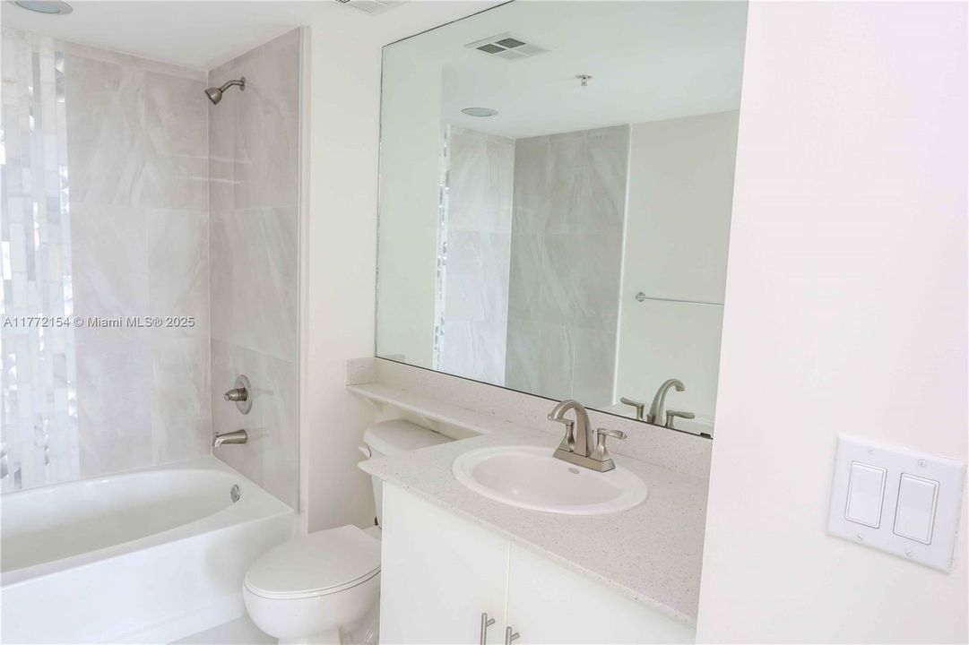 Recently Rented: $3,800 (2 beds, 2 baths, 1169 Square Feet)