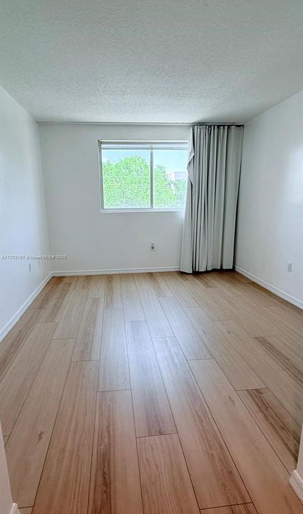 Recientemente alquilado: $2,400 (2 camas, 2 baños, 1150 Pies cuadrados)