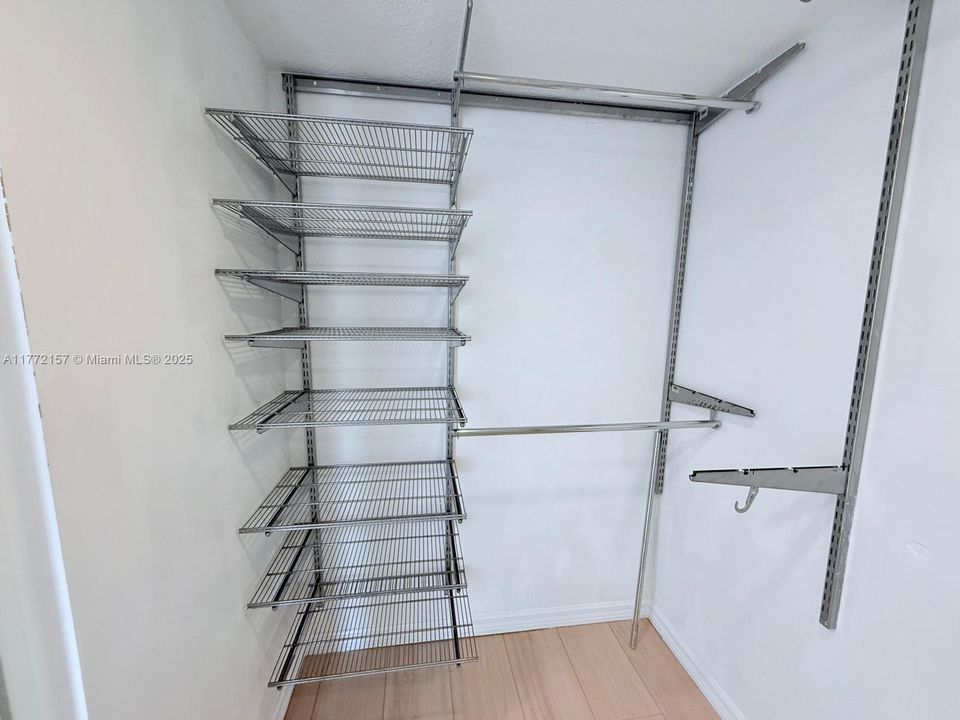 Recientemente alquilado: $2,400 (2 camas, 2 baños, 1150 Pies cuadrados)