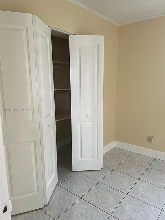 Recently Rented: $2,200 (3 beds, 1 baths, 1332 Square Feet)